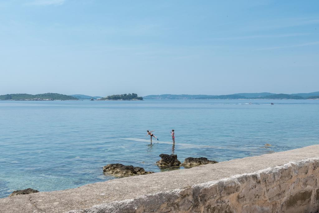 Holiday Home Luna Orebic Ngoại thất bức ảnh