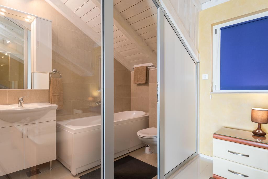 Holiday Home Luna Orebic Ngoại thất bức ảnh